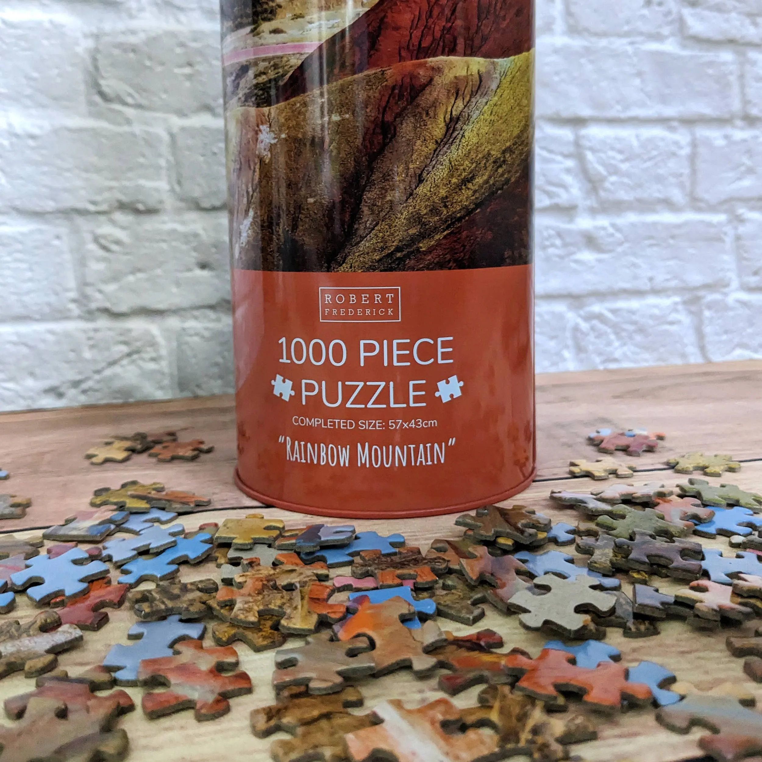 1000 Piece Jigsaw in a Tin - Rainbow Mountain