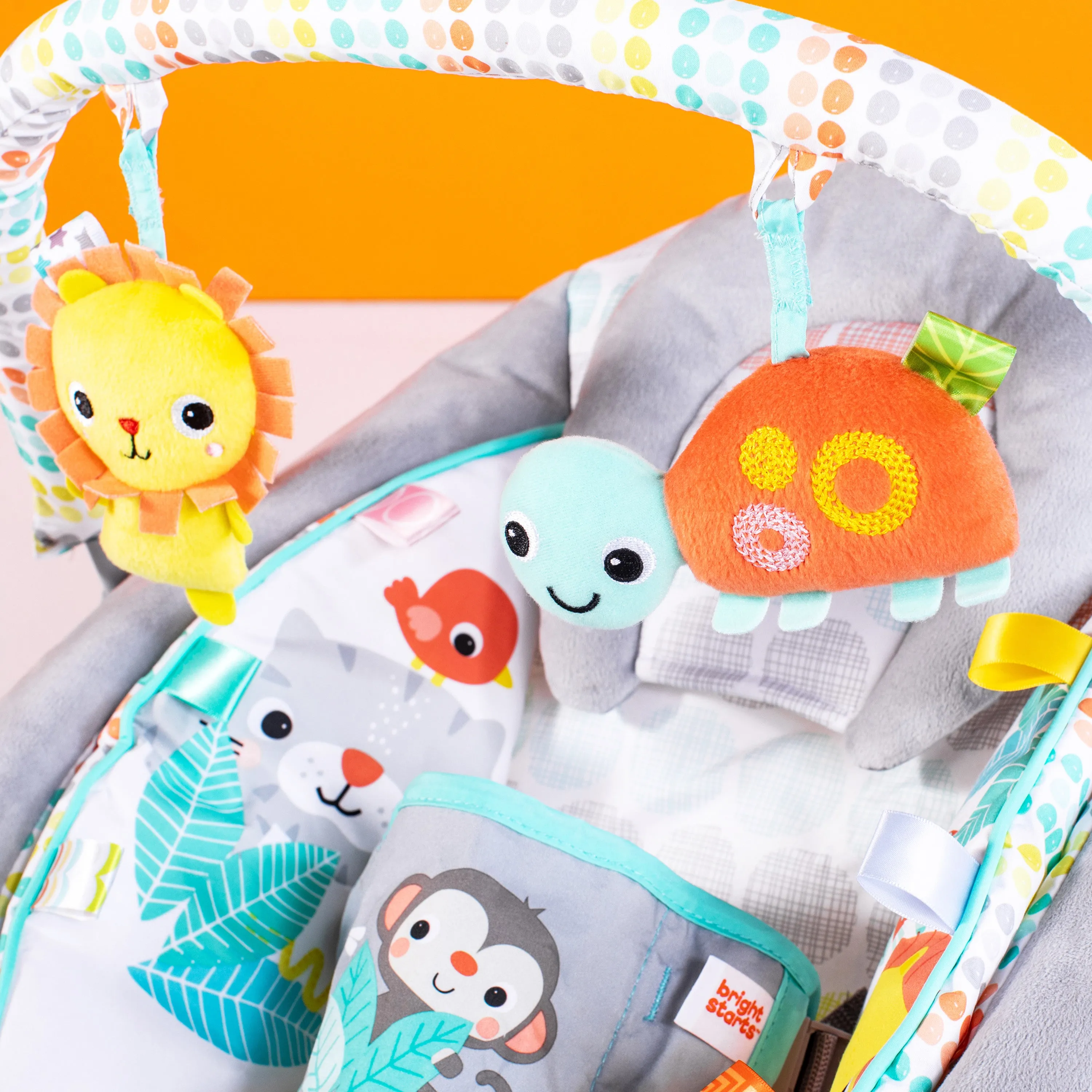 Bright Starts Whimsical Wild Comfy Bouncer Seat with Soothing Vibration and Melodies