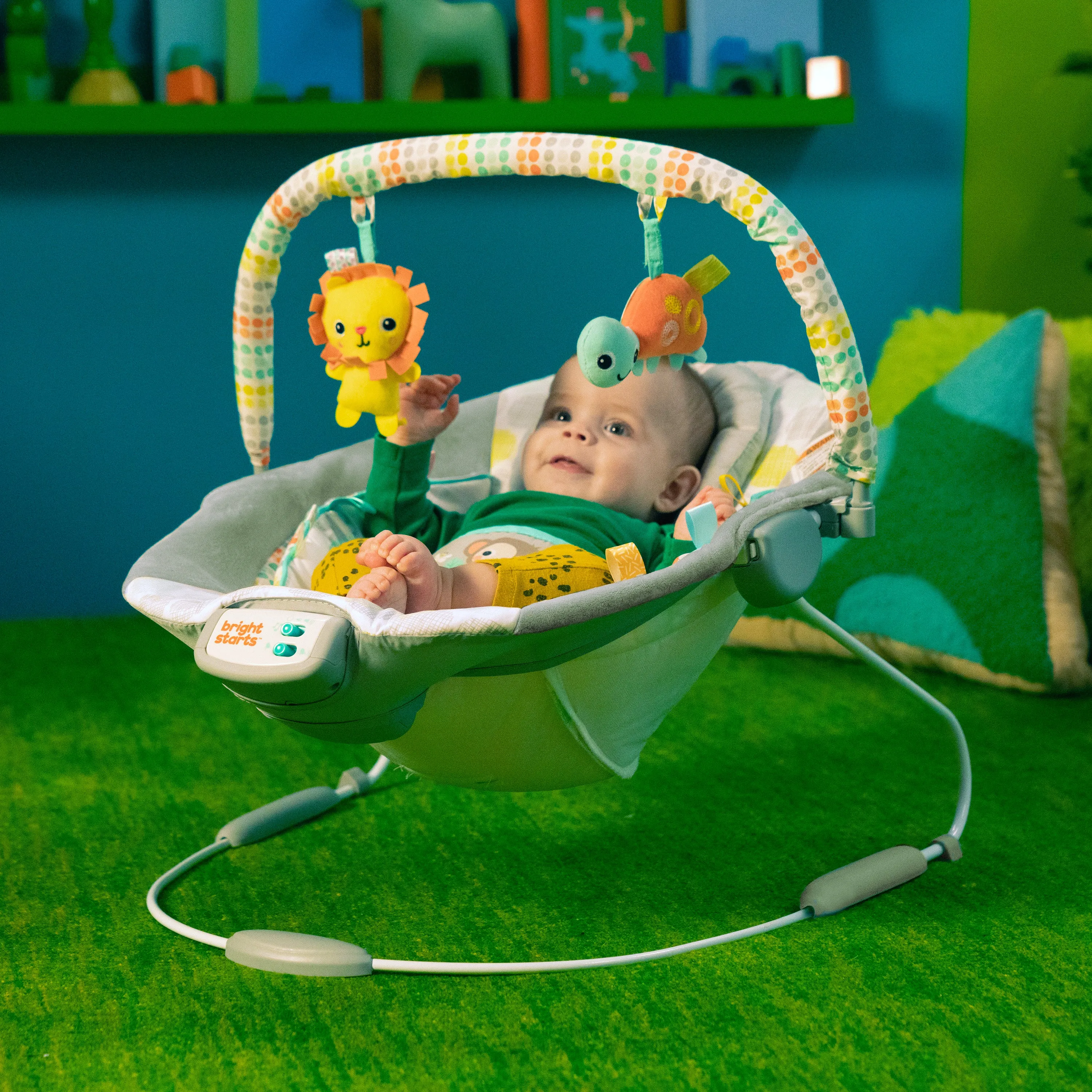 Bright Starts Whimsical Wild Comfy Bouncer Seat with Soothing Vibration and Melodies