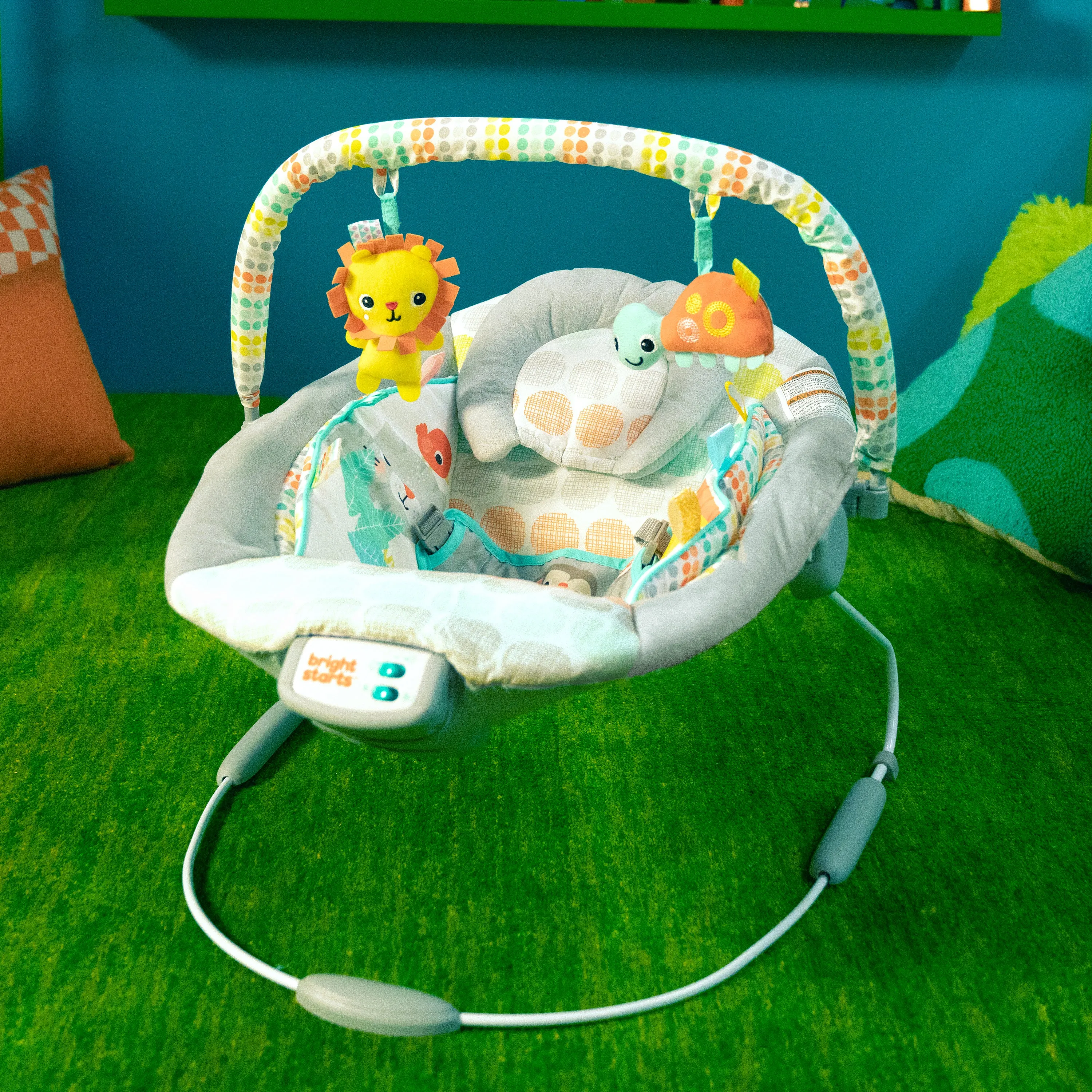 Bright Starts Whimsical Wild Comfy Bouncer Seat with Soothing Vibration and Melodies