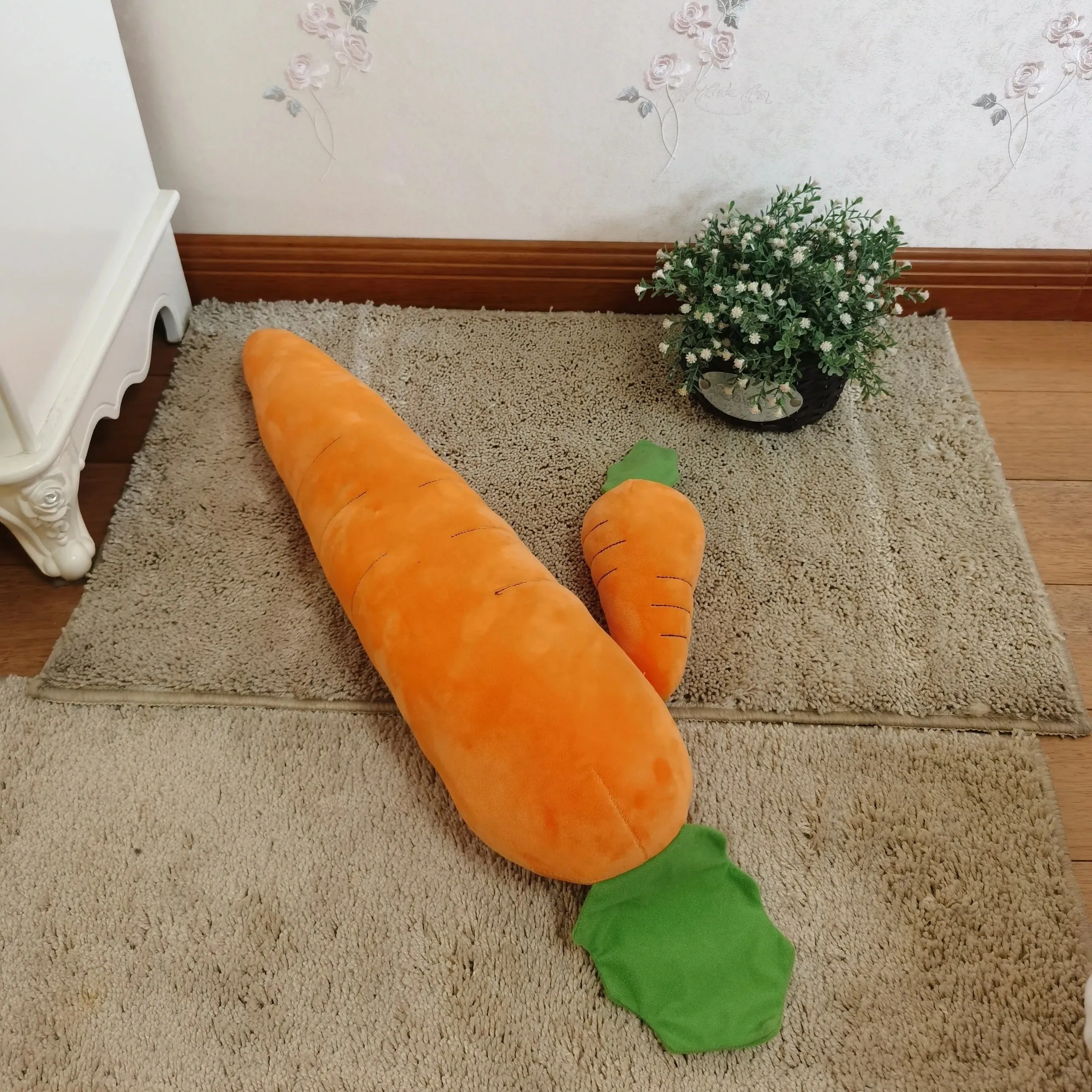 Large Carrot Design Pet Toy  Durable Teeth Grinding  Interactive Chew