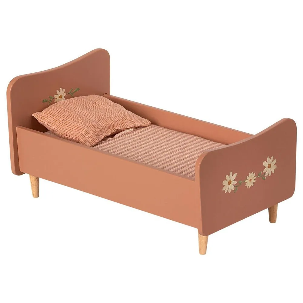 Maileg miniature wooden bed - rose