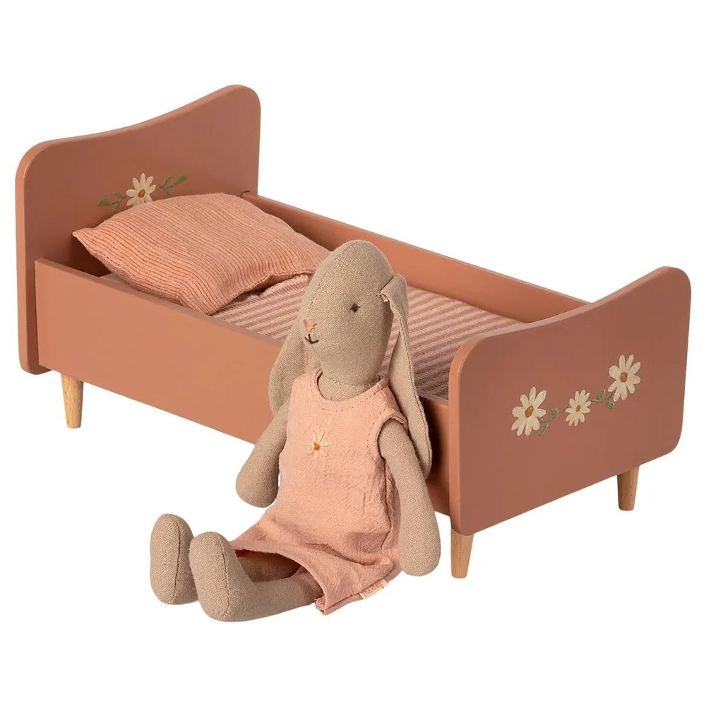 Maileg miniature wooden bed - rose