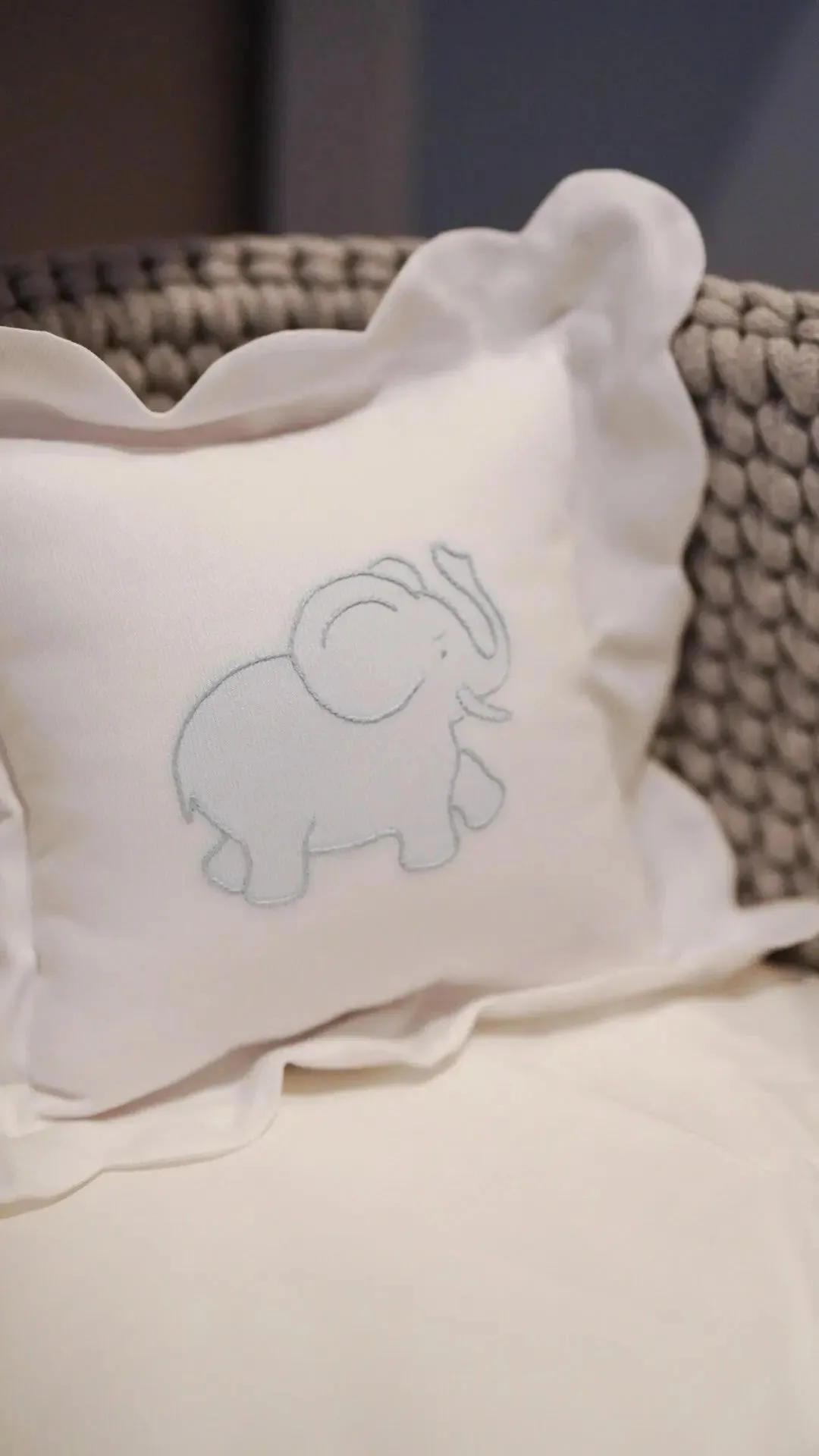 Musical pillow elephant blue*