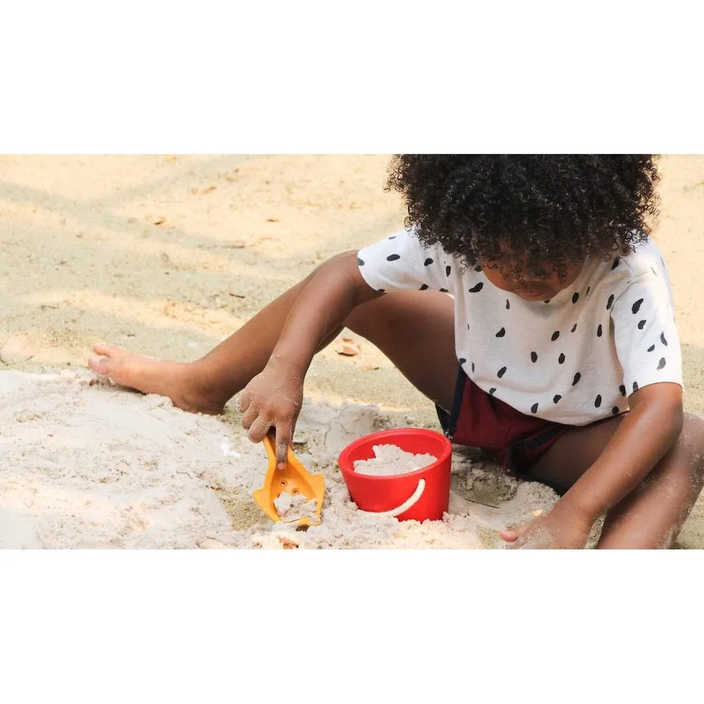 Plan Toys sand play set